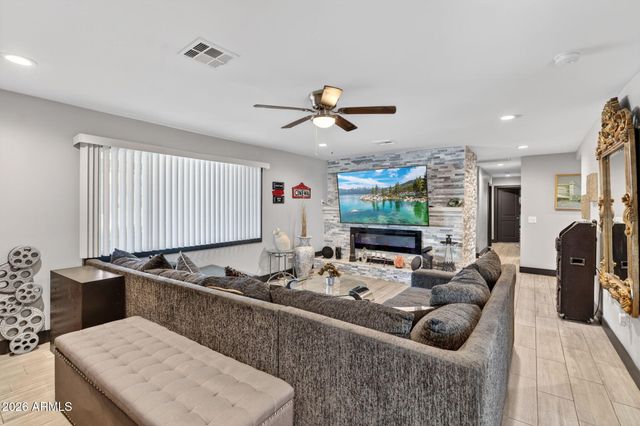 2221 N 27TH Street, Phoenix, AZ 85008