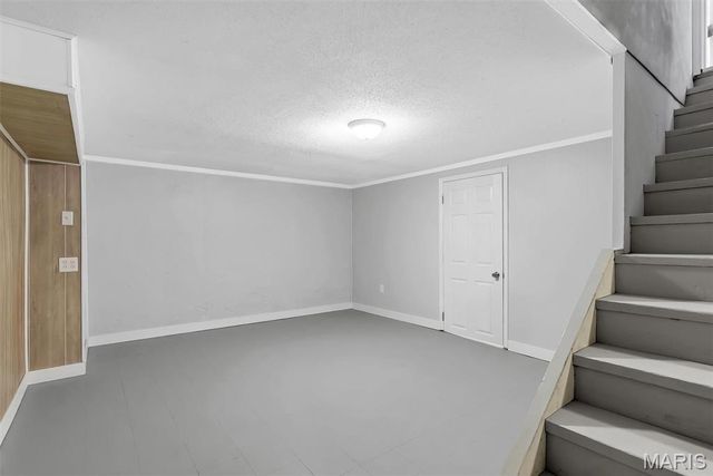 9542 Theodosia Avenue, Overland, MO 63114