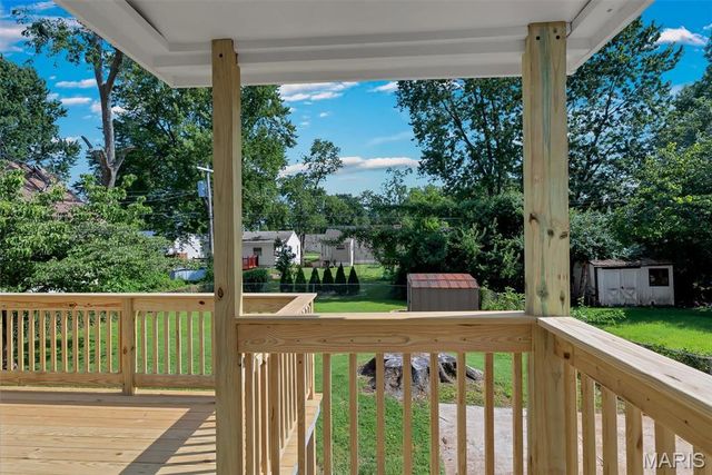 9542 Theodosia Avenue, Overland, MO 63114