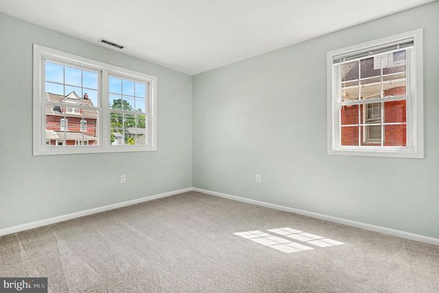 324 W MONTGOMERY AVE, North Wales, PA 19454