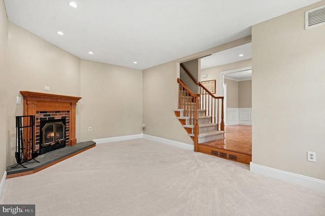 324 W MONTGOMERY AVE, North Wales, PA 19454