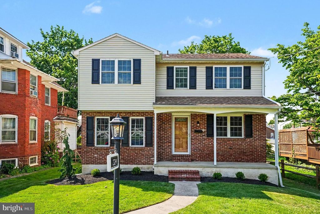 324 W MONTGOMERY AVE, North Wales, PA 19454