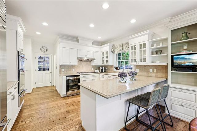 1382 W Wesley NW Road, Atlanta, GA 30327