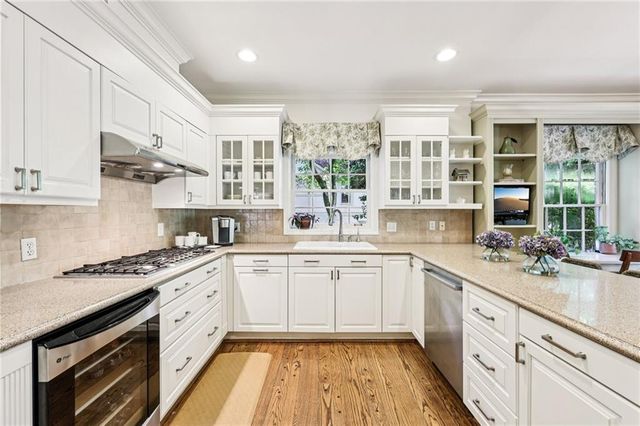 1382 W Wesley NW Road, Atlanta, GA 30327