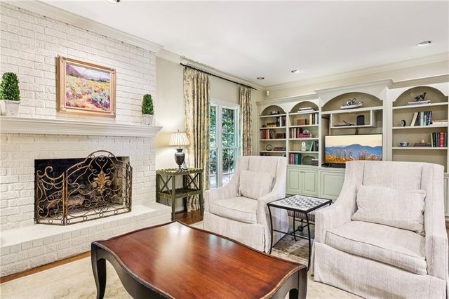 1382 W Wesley NW Road, Atlanta, GA 30327