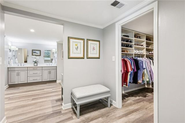 1382 W Wesley NW Road, Atlanta, GA 30327