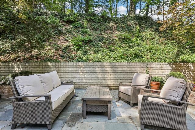 1382 W Wesley NW Road, Atlanta, GA 30327