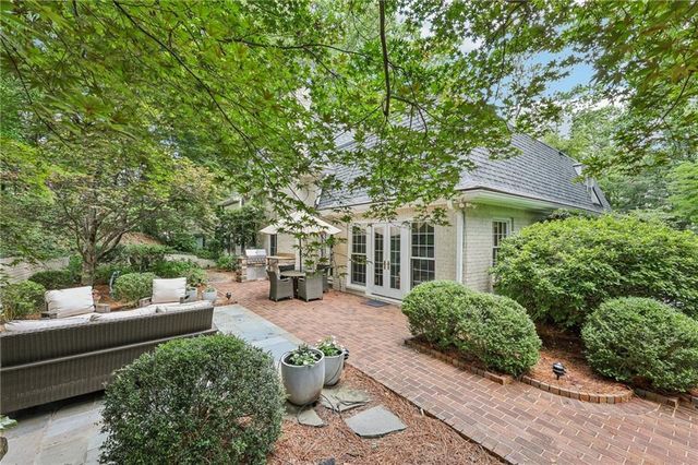 1382 W Wesley NW Road, Atlanta, GA 30327