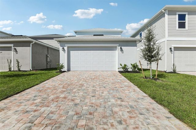 2051 IORIO STREET, St Cloud, FL 34771