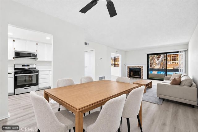 1903 Temple Avenue 210, Signal Hill, CA 90755