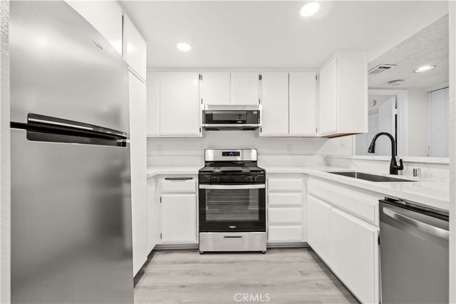 1903 Temple Avenue 210, Signal Hill, CA 90755