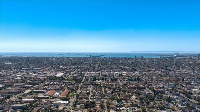 1903 Temple Avenue 210, Signal Hill, CA 90755