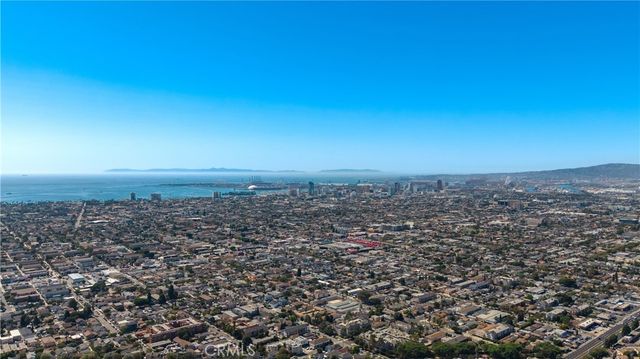 1903 Temple Avenue 210, Signal Hill, CA 90755