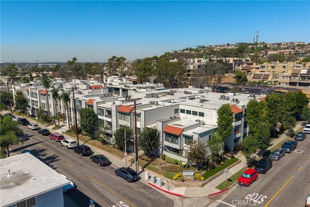 1903 Temple Avenue 210, Signal Hill, CA 90755