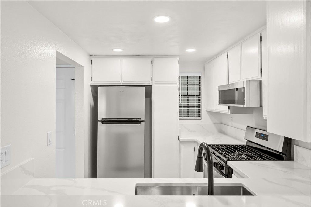 1903 Temple Avenue 210, Signal Hill, CA 90755 — photo 4