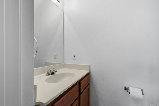 6107 WEXFORD PL, San Antonio, TX 78240