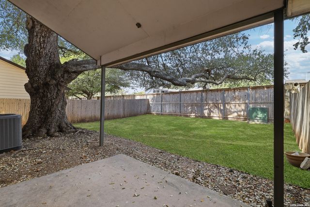 6107 WEXFORD PL, San Antonio, TX 78240