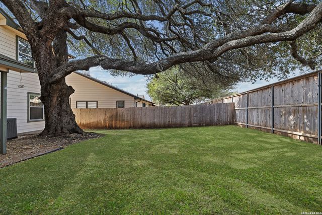 6107 WEXFORD PL, San Antonio, TX 78240