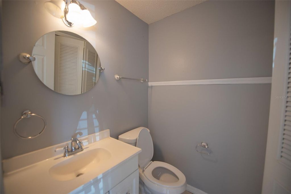 Image 12 of property listing at 1621 SANDY POINT SQUARE 61, Orlando, FL 32807