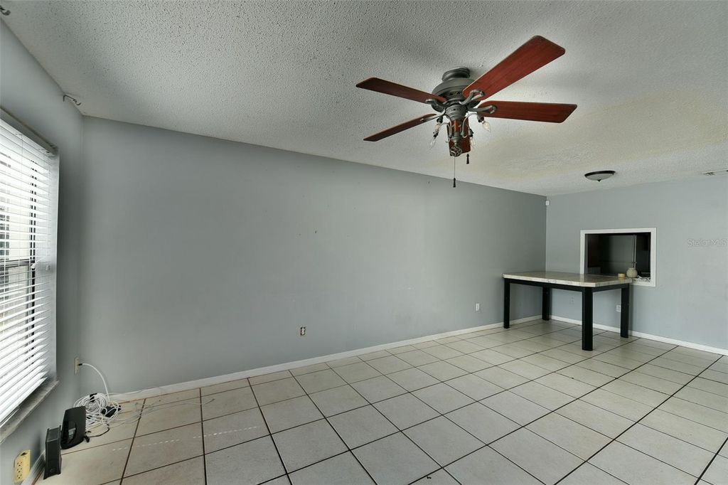 Image 19 of property listing at 1621 SANDY POINT SQUARE 61, Orlando, FL 32807