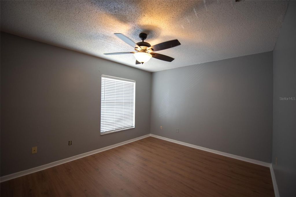 Image 5 of property listing at 1621 SANDY POINT SQUARE 61, Orlando, FL 32807