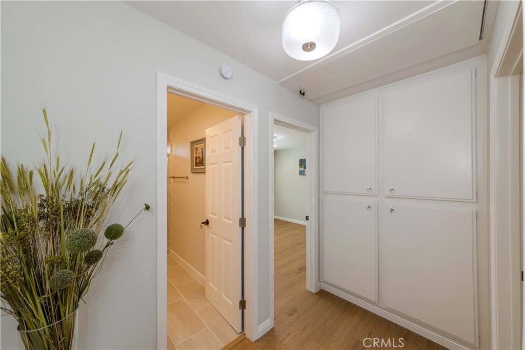 Image 11 of property listing at 918 Huntington Dr O, Duarte, CA 91010