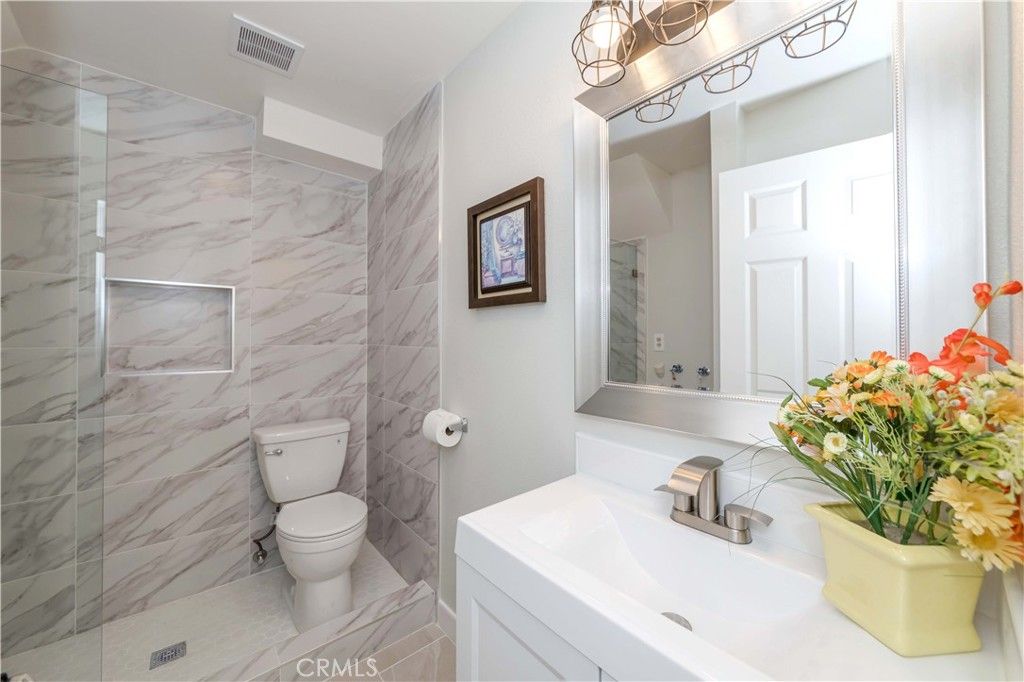 Image 6 of property listing at 918 Huntington Dr O, Duarte, CA 91010