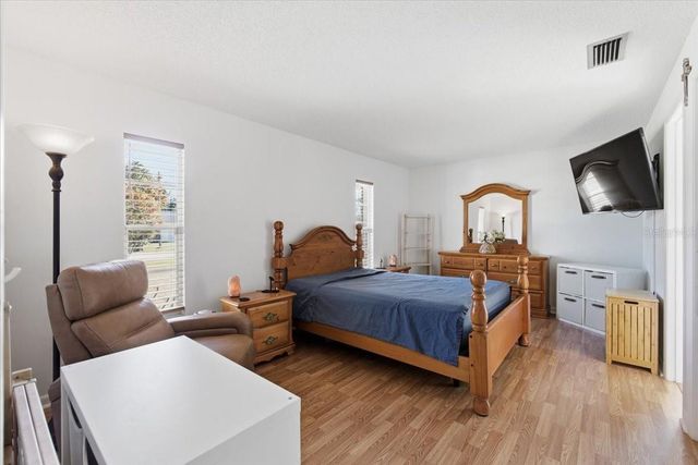 8 BERKSHIRE LANE, Palm Coast, FL 32137