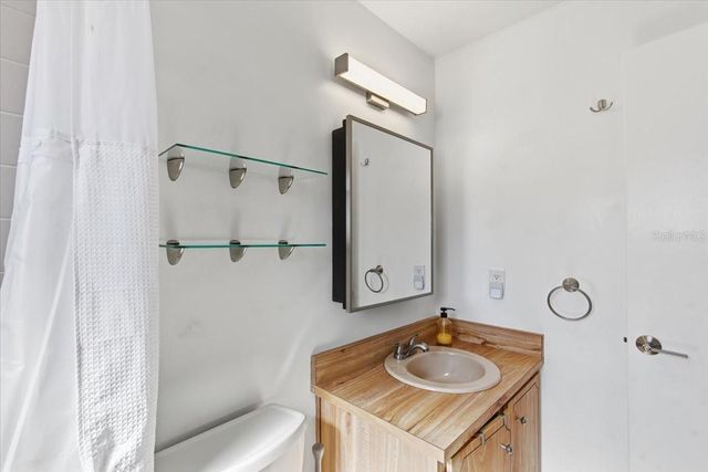 8 BERKSHIRE LANE, Palm Coast, FL 32137