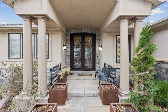 941 N SANDHURST DR, Salt Lake City, UT 84103