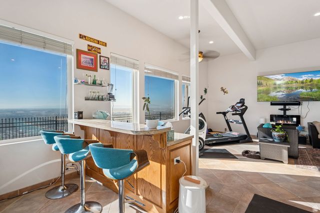 941 N SANDHURST DR, Salt Lake City, UT 84103