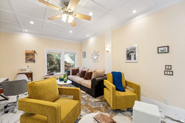 941 N SANDHURST DR, Salt Lake City, UT 84103