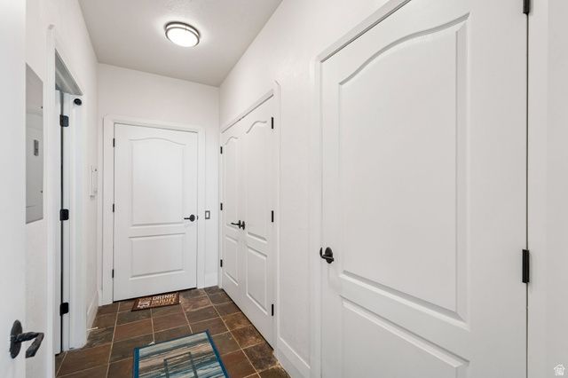 941 N SANDHURST DR, Salt Lake City, UT 84103