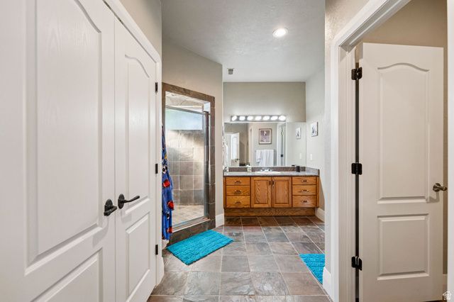 941 N SANDHURST DR, Salt Lake City, UT 84103