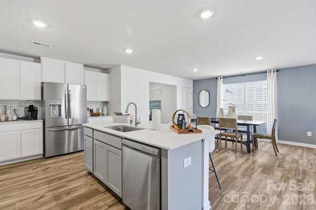 601 Hot Springs Drive, Kannapolis, NC 28081
