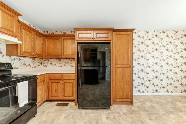 303 Springdale Dr, Columbia, TN 38401