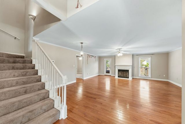 303 Springdale Dr, Columbia, TN 38401