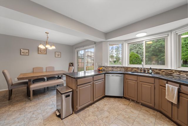 46616 Camelia Drive, Canton, MI 48187