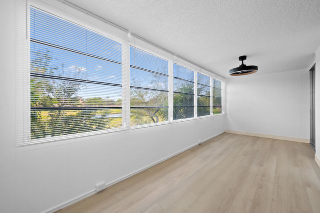 370 NW 76TH Avenue 204, Margate, FL 33063