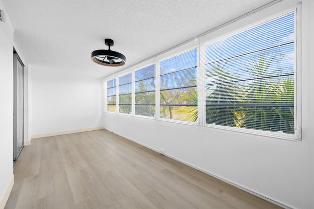 370 NW 76TH Avenue 204, Margate, FL 33063