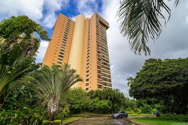 5333 Likini Street 703, Honolulu, HI 96818