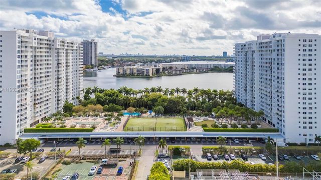 2801 NE 183rd St 315W, Aventura, FL 33160