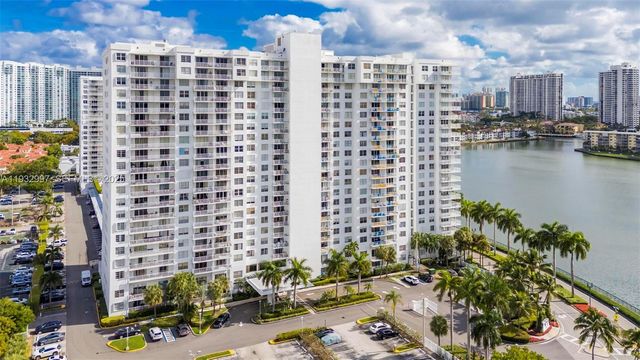 2801 NE 183rd St 315W, Aventura, FL 33160