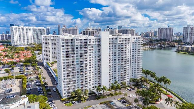 2801 NE 183rd St 315W, Aventura, FL 33160