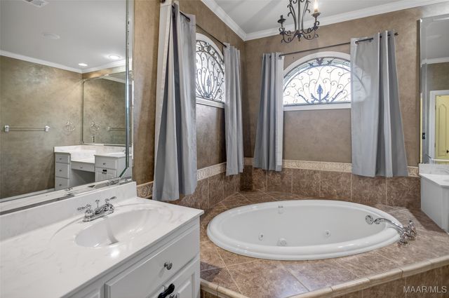 8696 Huntingdon Ridge Lane, Montgomery, AL 36117