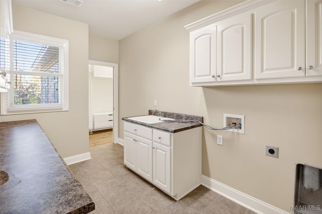 8696 Huntingdon Ridge Lane, Montgomery, AL 36117