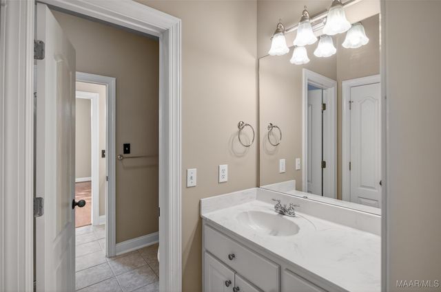 8696 Huntingdon Ridge Lane, Montgomery, AL 36117