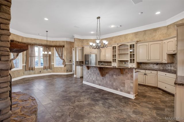 8696 Huntingdon Ridge Lane, Montgomery, AL 36117