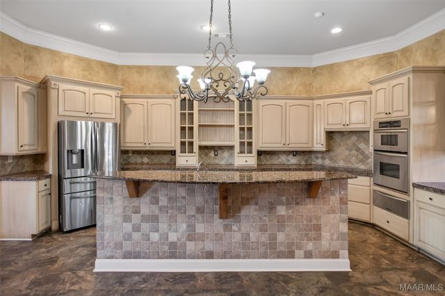 8696 Huntingdon Ridge Lane, Montgomery, AL 36117