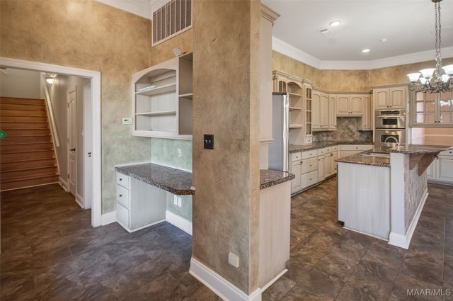 8696 Huntingdon Ridge Lane, Montgomery, AL 36117